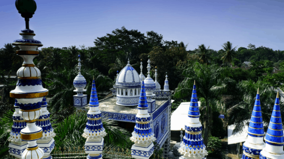 Keistimewaan Masjid Tiban di Malang