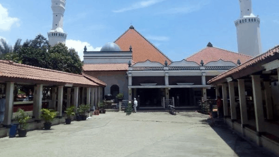 4 Fakta Masjid Luar Batang di Jakarta