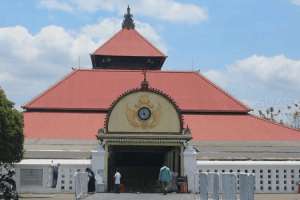 Sejarah Masjid Gedhe Kauman Pada Pemerintahan 3 Sultan