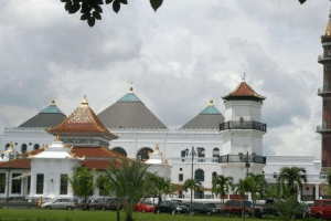 5 Perubahan Arsitektur Masjid Agung Palembang