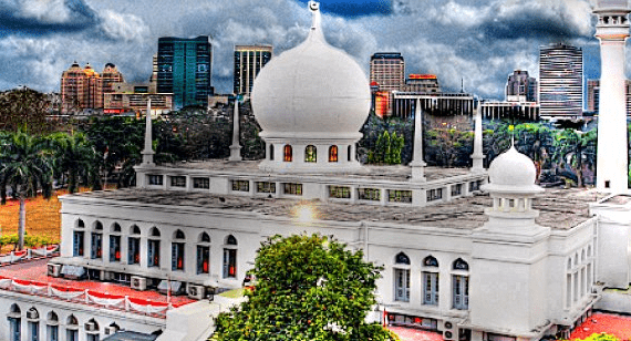 5 Langkah Mengenal Komplek Masjid Agung Al Azhar