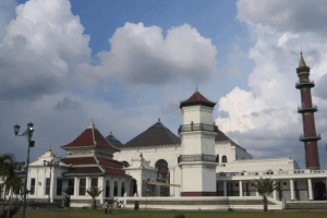 Masjid Agung Palembang Dengan 2 Arsitektur Megah Dan Unik