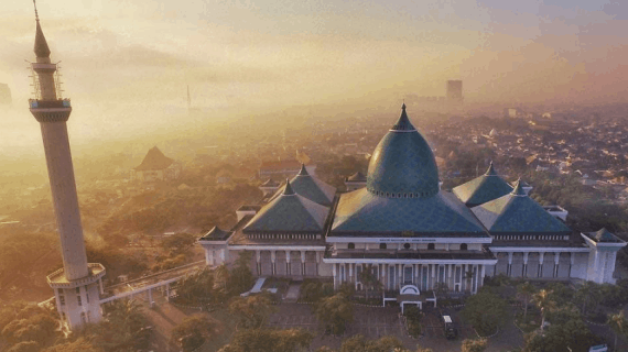 Masjid Agung Surabaya Menjadi Masjid Nasional Ke-2 Di Indonesia