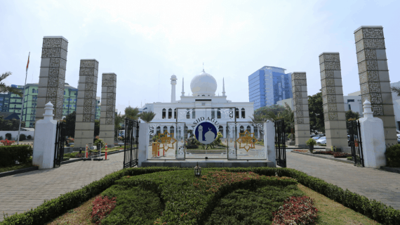 Masjid Agung Al-Azhar Menjadi Pioner Masjid Modern Di Indonesia