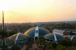 Menakjubkan ! 5 Masjid Terindah Di Jawa Timur 