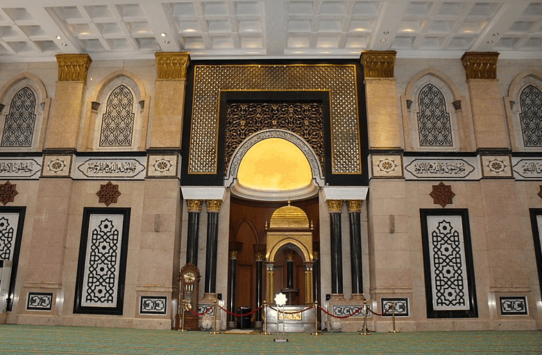 6 Kaligrafi Masjid Terindah