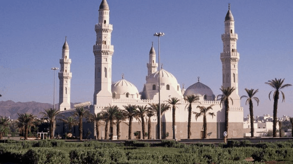 MASJID QUBA : Sejarah, Arsitektur, dan Keutamaan