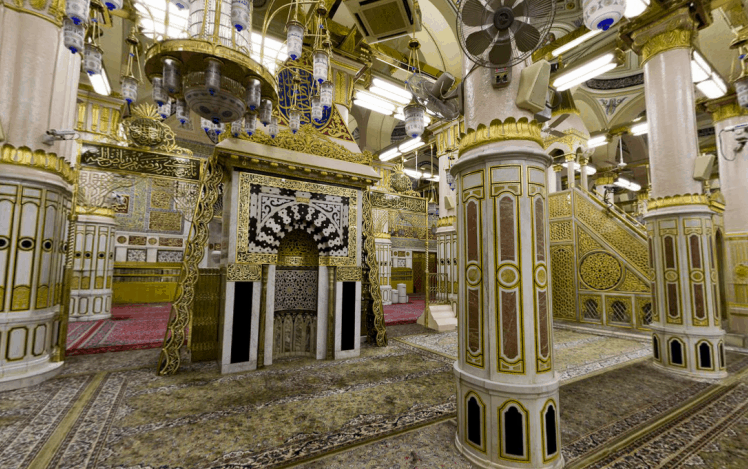 Selain sebagai tempat ibadah masjid nabawi juga digunakan untuk
