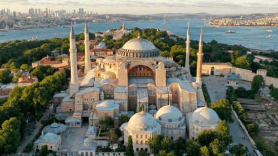 Masjid Biru dan Hagia Sophia